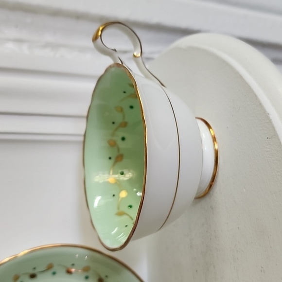 VINTAGE Royal Grafton Fine Bone China Made in England Floral Tea Cup - Picture 3 of 8